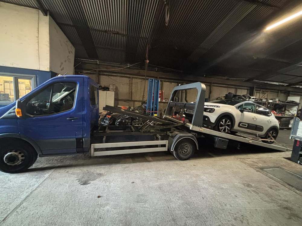Car recovery service in Swansea
